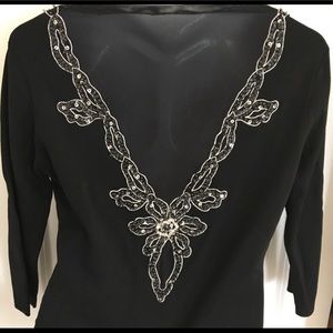 Black knit top V back sequin and beads